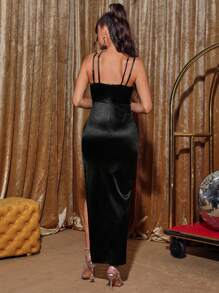 SHEIN Allurite 水鑽細節高衩緞面吊帶洋裝 - 黑色 - 查看 2