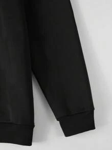 Manfinity EMRG 寬鬆版男士口號和人物圖形燙印連帽衛衣,帶有袋和拉繩閉合 - 黑色 - 查看 3