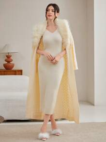 Modelyn Chất rắn Váy len bó sát & 	
Fuzzy Vòng cổ Áo len Mở - Màu be - Xem 1