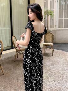 DAZY 碎花雞心領口高衩洋裝 - 黑色 - 查看 2