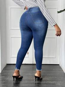 SHEIN LUNE 大碼破洞毛邊緣緊身牛仔褲 - 深色水洗藍 - 查看 2