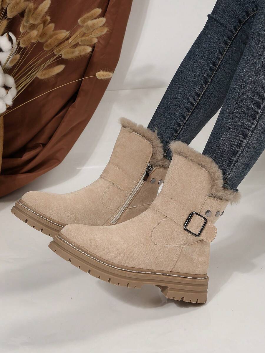 女性踝靴和短靴