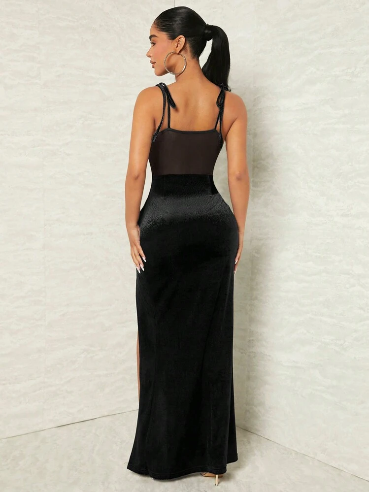 SHEIN SXY Vestido de tirantes de hombros con cordón de malla de muslo con abertura de terciopelo - Negro - Añade 2