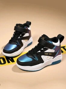 孩子們舒服的時尚運動鞋