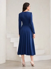 Modelyn 素色水鑽細節A字洋裝不附腰帶 - 霧霾藍 - 查看 2