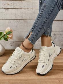 跑步鞋適用於秋冬,透氣網布時尚女性老爹鞋