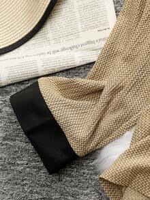 SHEIN CURVE+ 大碼拼接領後鎖孔襯衫 - 卡其色 - 查看 4