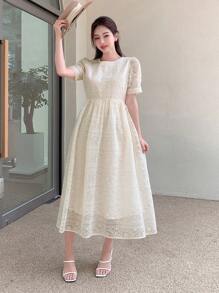 DAZY 素色泡泡袖蕾絲覆蓋連衣裙 - 米色 - 查看 4