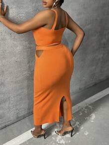 Slaydiva Plus Solid Crop Knit Top & Belted Knit Skirt - Orange - View 3