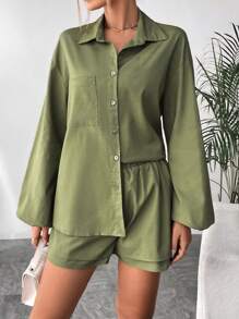SHEIN Essnce Camisa unicolor con botón delantero de hombros caídos & Shorts