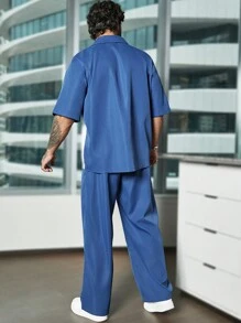 Manfinity Homme 男士大码幾何印花襯衫和褲子 - 藏蓝色 - 查看 2