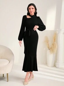 Modelyn Robe Ceinturée Découpé Manches Bouffantes Sirène - Noir - Voir 4