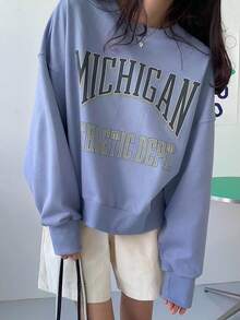 DAZY Đồ họa Chữ cái Thả vai Áo chui đầu Oversized - Màu tím - Xem 4