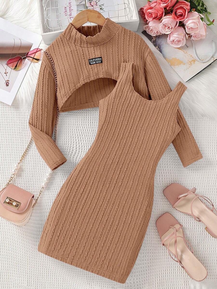 SHEIN 女大童字母補丁細節小高領短款T恤&背心洋裝 - 棕色 - 查看 1