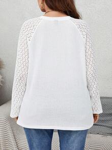 SHEIN LUNE 大碼字母圖案蕾絲拼接插肩袖華夫格編織上衣 - 白色 - 查看 2