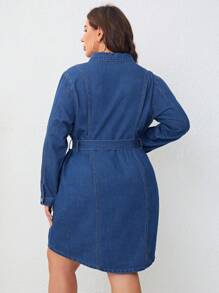 SHEIN LUNE 大碼前紐扣腰帶牛仔洋裝 - 中等水洗藍 - 查看 3