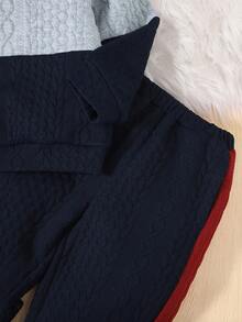 2 Miếng Chàng trai trẻ Giải trí Thoải mái Đúng mốt Đơn giản Mềm mại Thực tế Ấm áp Khối màu Kết cấu Chất vải Với Trang trí Huy hiệu Hoodie Và Textured Chất vải Vá lại Quần thể thao  Thích hợp Đối với Mùa thu Và Mùa Đông - Màu Đỏ Sâu - Xem 6