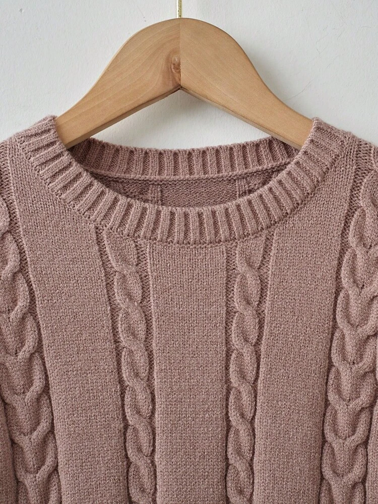 Young Girl Cable Knit Sweater & Knit Pants