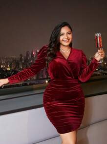 SHEIN Frenchy Plus Surplice Neck Ruched Side Velvet Bodycon Dress Concert Outfits, For Thanksgiving - Burgundy - View 1