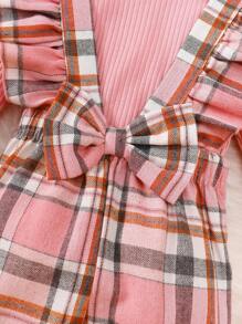 SHEIN Vintaside Kids Baby Girl Mock Neck Tee & Plaid Ruffle Trim Bow Front Overall Jumpsuit, For Christmas - Multicolor - View 4