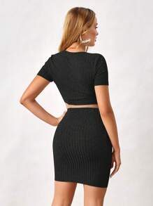 SHEIN 孕婦素色短款T恤&包臀半身裙 - 黑色 - 查看 2