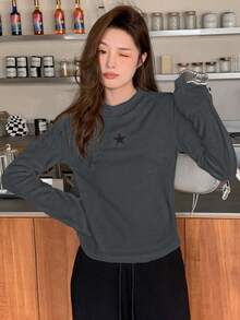 DAZY Camiseta De Cuello Alto Y Patrón De Estrella - Gris - Ver 2