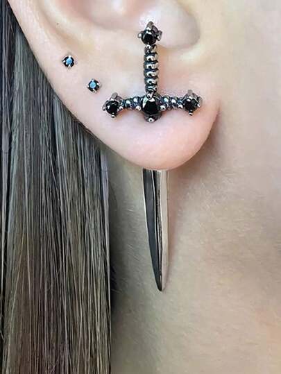 Goth 2pcs Funky Zinc Alloy Rhinestone Decor Sword Design Earrings For Women For Daily Decoration