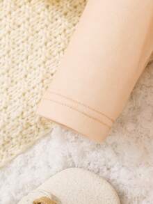 Baby Girl Car & Letter Graphic Bodysuit - Apricot - View 4