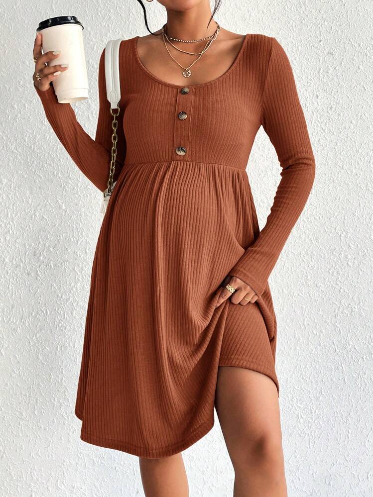 SHEIN Maternidad Vestido tejido de canalé con diseño de botón - Óxido marrón - Añade 1
