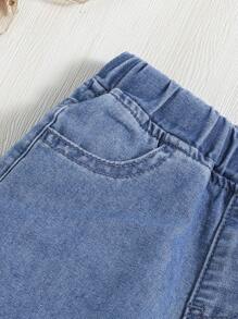 SHEIN 女嬰彈性腰帶接縫細節牛仔褲 - 中等水洗藍 - 查看 3