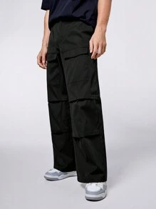 Manfinity RebelGame 男士翻蓋口袋前工裝褲 - 黑色 - 查看 3