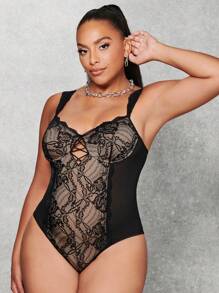 SHEIN BAE Plus Contrast Lace Crisscross Front Bodysuit - Black - View 3