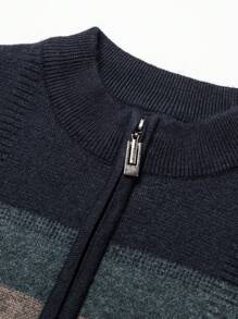 Men Color Block Quarter Zipper Sweater