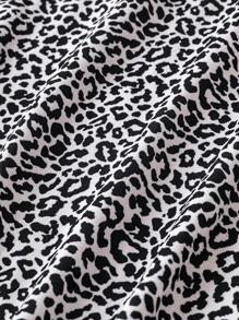 SHEIN LUNE Talla grande Sudadera con estampado de leopardo de hombros caídos - Multicolor - Ver 5