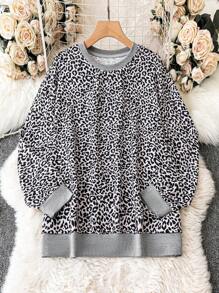 SHEIN LUNE Talla grande Sudadera con estampado de leopardo de hombros caídos - Multicolor - Ver 1
