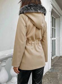 RueChic 拼布毛領抽繩腰設計毛呢大衣