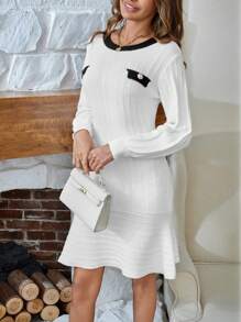 Aveloria Pulloverkleid mit Kontrast Saum, Laternenärmeln, Rüschenbesatz