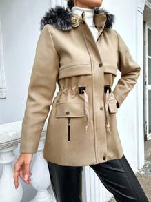 RueChic 拼布毛領抽繩腰設計毛呢大衣