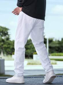 Manfinity Homme 男士實色直筒牛仔褲，長款淺色洗水牛仔褲，帶口袋純白色辦公室休閒聚會