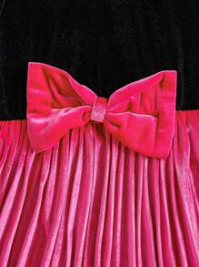 SHEIN Young Girl Two Tone Bow Front Pleated Hem Dress With Arm Sleeves - Black - View 4