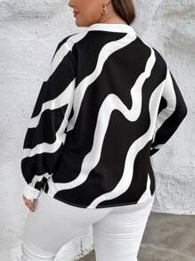 SHEIN Privé Plus Wave Striped Notched Neckline Lantern Sleeve Blouse