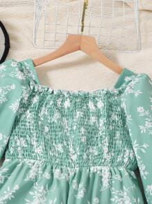 SHEIN Tween Girl Ditsy Floral Print Flounce Sleeve Wide Leg Jumpsuit - Multicolor - View 4