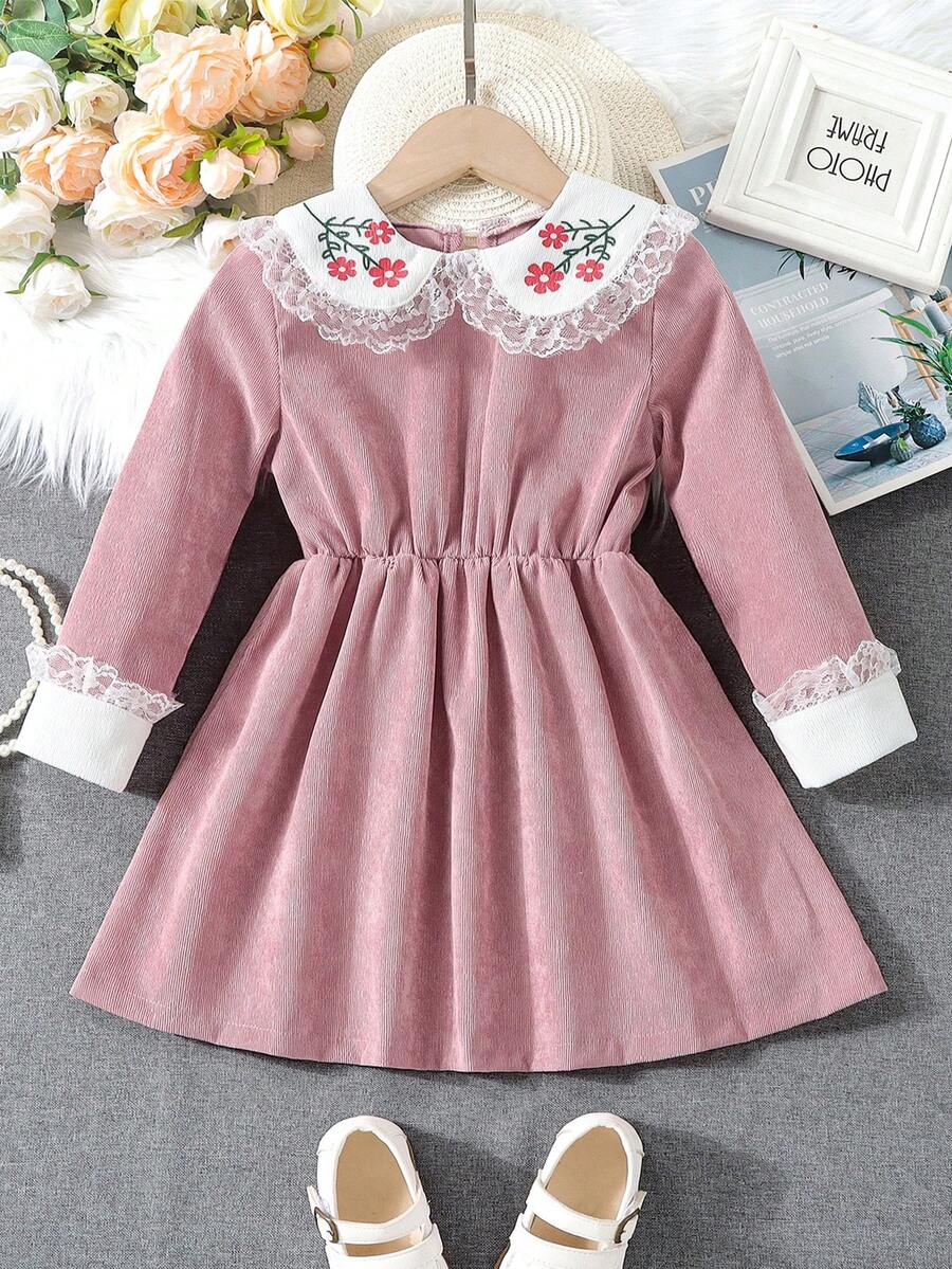 SHEIN Cô Gái Trẻ Thêu hoa Cổ tròn Ren tương phản Vải to sợi Đầm - Hồng - Xem 1