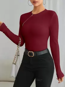 SHEIN Essnce 拉鏈細節條紋針織修身T恤 - 酒紅色 - 查看 4