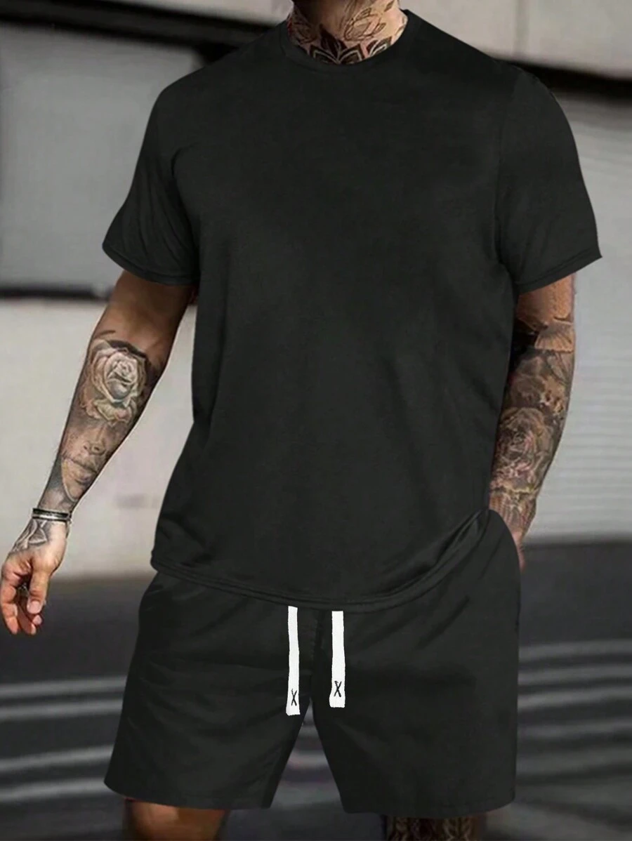 Manfinity Homme Men Solid Tee & Drawstring Waist Shorts - Black - View 1