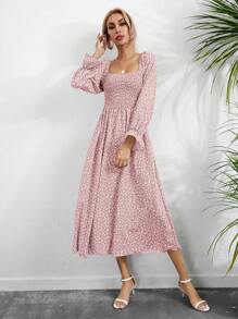 SHEIN VCAY 碎花方領荷葉袖洋裝 - 粉色 - 查看 1