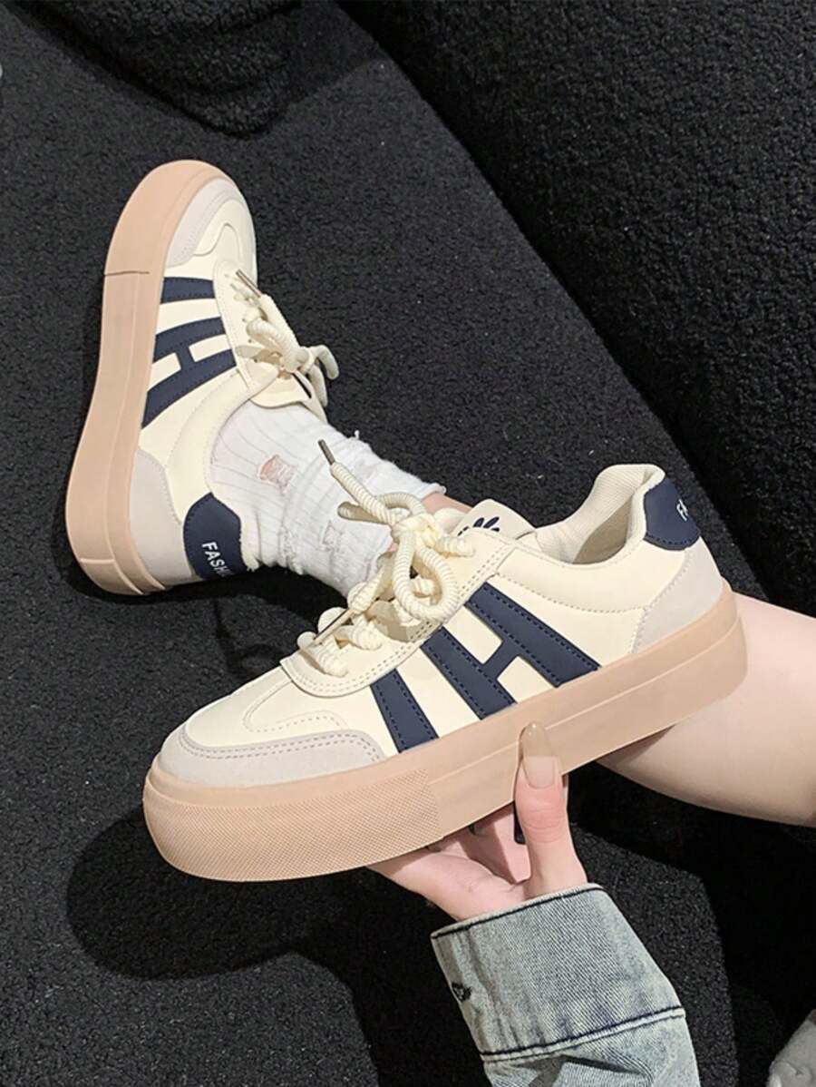 秋冬女士休闲运动鞋时尚小白鞋白色系带简约系带鞋女运动鞋