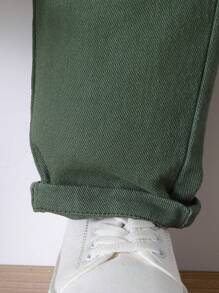 SHEIN 年輕女孩休閒波西米亞風假日綠色平口褲，帶扣墊袋，按鈕前排，女孩日常穿搭