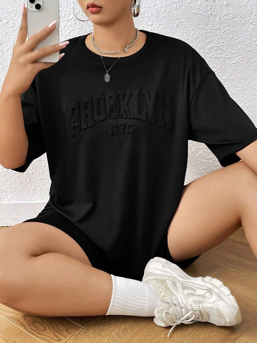 SHEIN EZwear Plus Letter Embossed Drop Shoulder Tee & Biker Shorts - Black - View 1