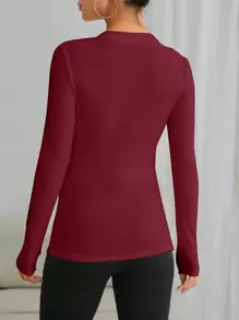 SHEIN Essnce 拉鏈細節條紋針織修身T恤 - 酒紅色 - 查看 2